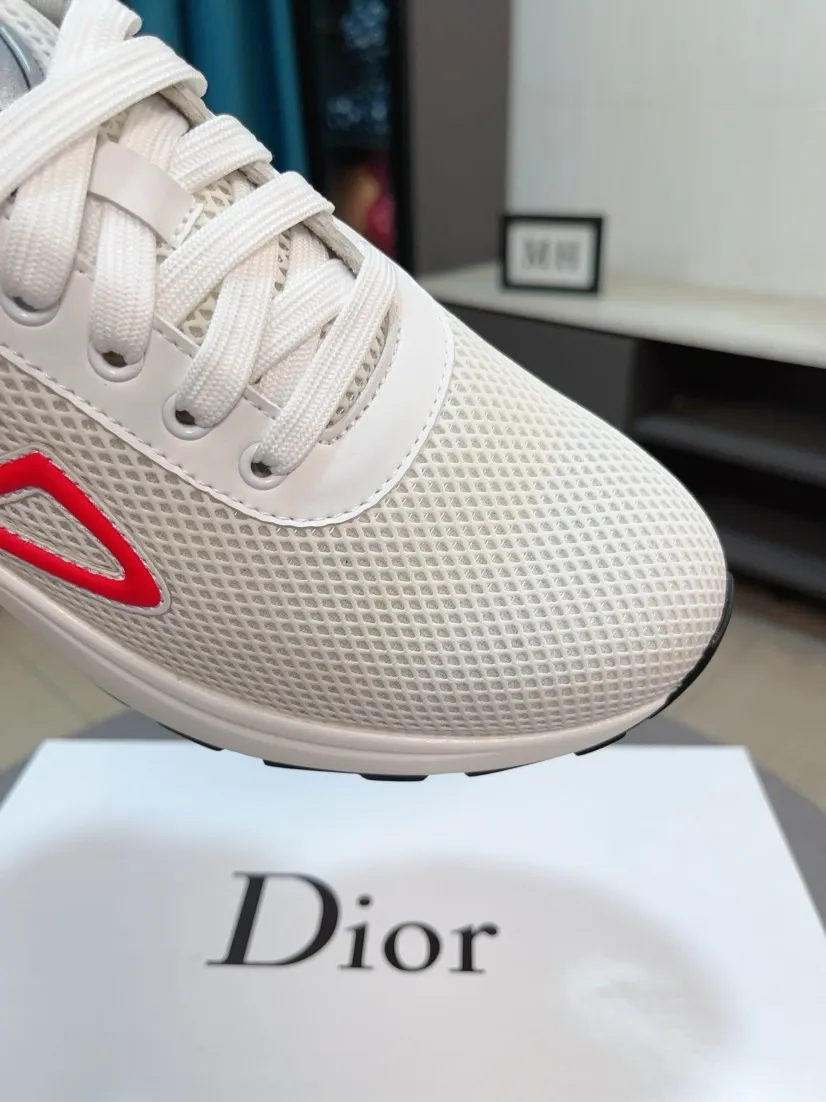 Ex-factory price 420🌹🌹【Dior】Best-selling model, world premiere on official website🔝High-end brand of men's shoes, latest series on official website: The upper is made of imported cowhide with specially designed fabrics➕Mesh breathable lining. Make walking more convenient and comfortable! Compared with the official quality, Midea’s 1:1 replica. Create a fashionable personality to set off your uniqueness! A must-have for trendy men! Classic style. Men's sizes: 38-44.